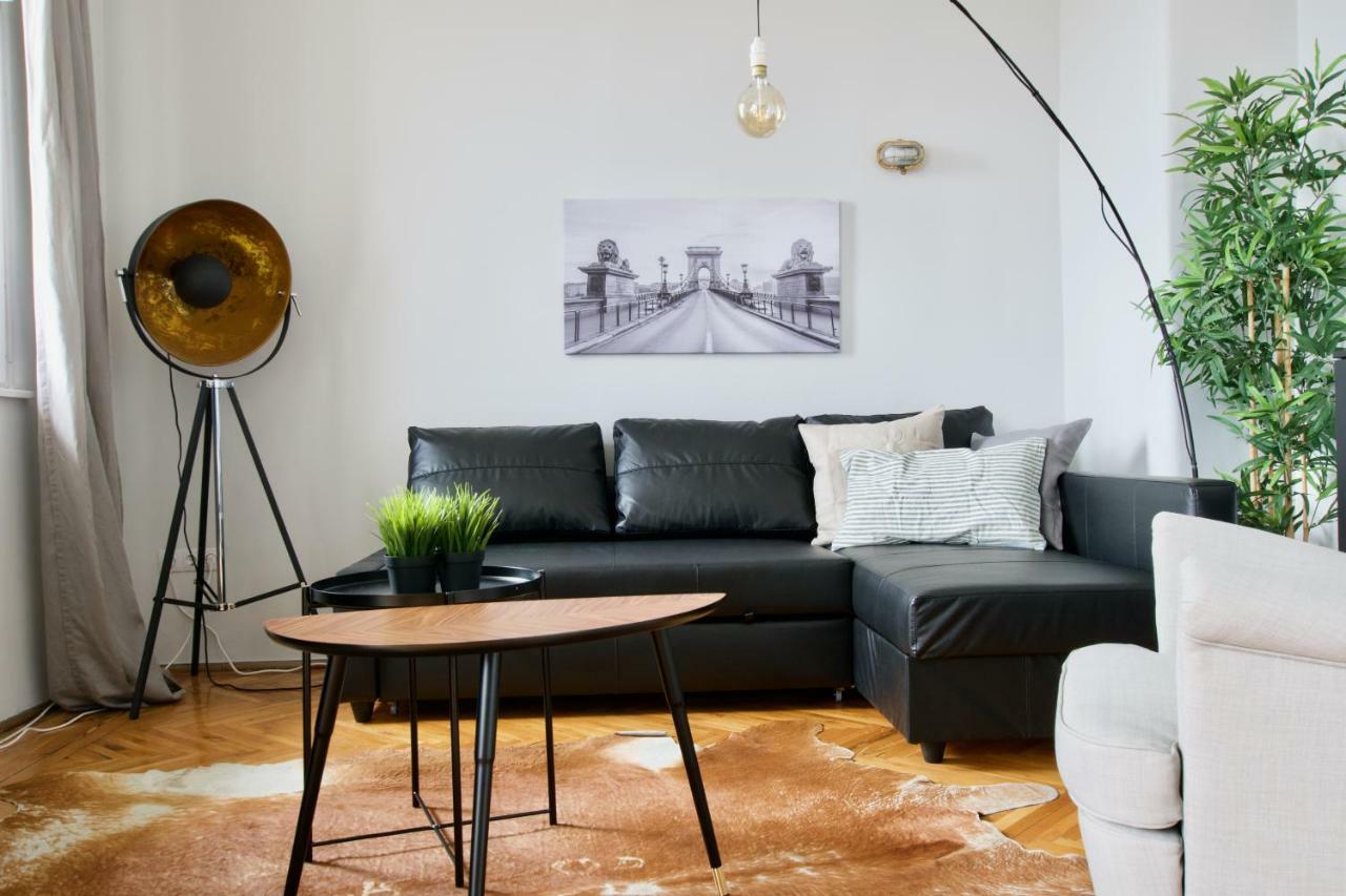Standard Apartment By Hi5 - Incredible View With Terrace 부다페스트 외부 사진